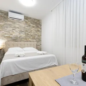 Guest house Varos